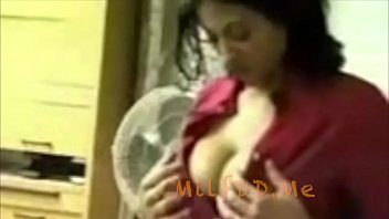 Nyonya Arab Tua Haus Kontol Gagah Pria Muda