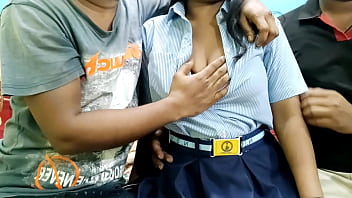 दो बदमाश लड़कों ने कॉलेज की मासूम लड़की को जबरन चोदा, उसके चीखने की आवाज़ साफ सुनाई दे रही थी