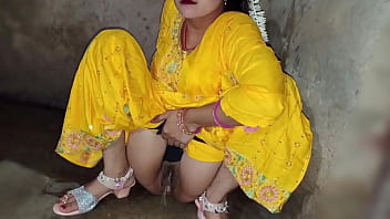 गर्म देशी भाभी की चुदाई की गंदी और मस्त बातें हिंदी ऑडियो में