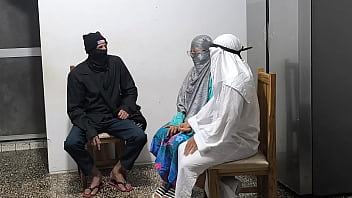 Ritual Arab Penuh Nafsu! Pasangan Selingkuh Minta Nasihat Di Hadapan Pendeta Arab Lalu Berakhir Dengan Bercinta Liar. Porno Arab Latin.