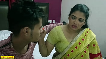 Montir Tv Ngentot Bhabhi Seksi Di Kamar Ranjangnya! Bhabhi Desi Minta Dikocok Kontol