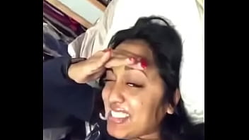 Gadis Desi Yang Menggoda