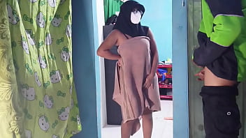 Ketahuan Tukang Gojek Lagi Ngantar Pesenan Pas Gue Lagi Asyik Coli Sendiri