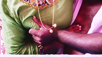 Istri Desi Selingkuh Dengan Bercinta Sambil Mengoceh Kotor Dalam Bahasa Telugu.