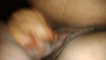 Bhabhi Yang Menggoda Dan Siap Memuaskan Hasrat