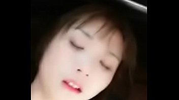 Pasangan Tiongkok Bercinta Di Tempat Umum