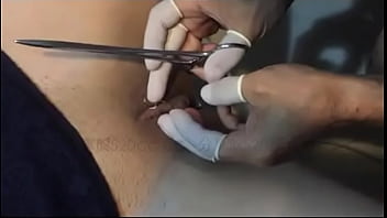 Tinta Cinta Mengalir Di Kulitmu Yang Sensual