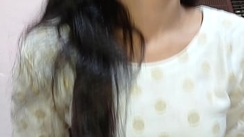 Malam Panas Ibu Tiri India Goyang Ranjang Dengan Suara Erang Punjabi Yang Menggairahkan