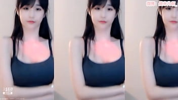 Em Gái Trung Quốc Uốn éo Vũ điệu Gợi Cảm Kích Thích Cậu Em Căng Cứng