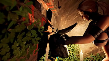 Lara Croft Mendorong Botol Kaca Tebal Ke Dalam Memek Ketatnya Yang Basah.