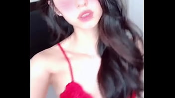 Gadis Oriental Yang Menggoda