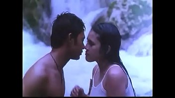 Adegan Telanjang Tiongkok Yang Tersembunyi Di Balik Film-film Populer