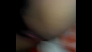 Jari-jari Nakal Merangsang Memek Desi Yang Basah
