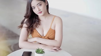 Gadis Indo Seksi Imut Cantik Yang Bikin Nafsu Bergolak