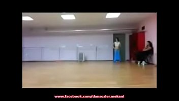Penari Erotis Arab Yang Menggoda
