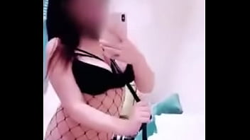 Gadis Arab Seksi Dari Los Angeles Yang Menggoda Dan Hidup Mewah