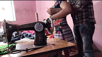 अंकल ने देसी भाभी की सिलाई के बहाने गर्म चुदाई की