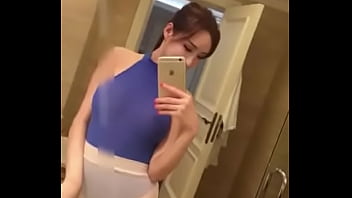 Koleksi Panas Alice Zhou, Model China Seksi Yang Bikin Nafsu Membara
