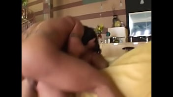 Gadis Asia Genit Dengan Pantat Menggoda Ngeseks Dengan Bule Di Ruang Tamu
