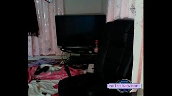 Gadis Asia Imut Menggoyangkan Tubuhnya Untukmu Di Kamera Langsung Yang Basah!