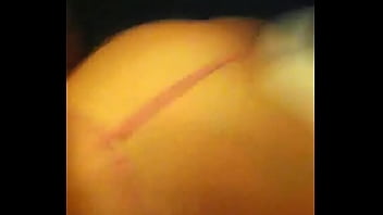 Sydnie Menelan Dalam-dalam Hingga Ke Ujung