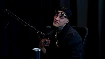 Merekam Adegan Birahi Gay Demi Pekerjaan Dari Teman Ibu, Lalu Menyebarkan Karyanya Di Jalanan – Gabriell Rios (tonton Di: Sheer/red)