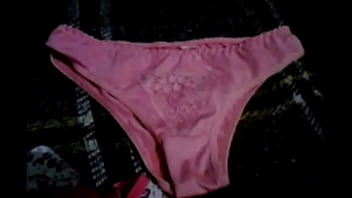 Celana Dalam Kekasihku Yang Menggoda