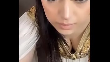 Gadis Arab Paling Seksi Untuk Dipersembahkan, Ayo Beri Dia Penghormatan Yang Panas
