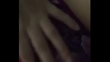 Gadis Tionghoa Montok Meremas-raba Memeknya Sendiri Sampai Basah