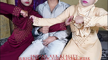 Gadis India Muslim Digilir Keras Dalam Bahasa Hindi
