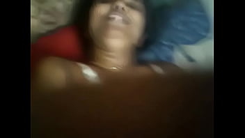 Istri Bengal Seksi Yang Menggairahkan