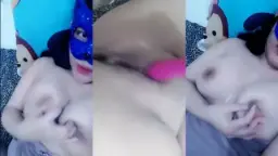 Mengocok Memek Sampai Muncrat Dan Becek Basah