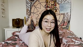 Gadis Cina Imut Ini Sangat Bergairah Saat Membuat Video Masturbasi Untuk Kami