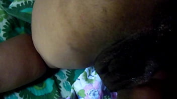 Istri Rumah Tangga India Jari-jari Anusnya Dengan Penuh Nafsu