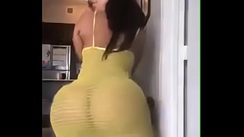 عربية تشتهي قضيب ضخم