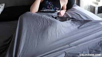 Adik Tiri Blonde Elsa Jean Ditusuk Ganas Sampai Meraung