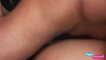 Kakak Tiriku Tak Kuasa Menolak Kontol Gede Dan Menggoda