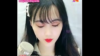 Tante Girang Asia Menggoda Di Live Streaming Uplive