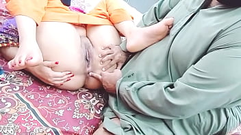 Istri Pakistan Bayar Tagihan Bulanan Pakai Lubang Pantatnya – Bicara Mesum Hindi Panas
