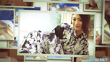 Tante Asia Ganas Mengulum Kontol Keras Di Bagian 16