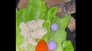 Ayam Dan Sayuran Di Dalam Memek Sempit Basah Abg Cantik 18 Tahun – Masturbasi Amatir Saudi Terbaik – Fetish Makanan Mesum – Putri Arab Salju – Los Angeles-usa-2025