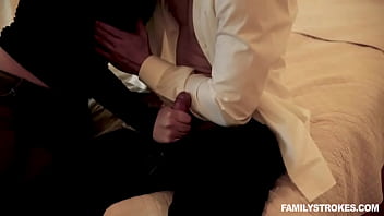 Remaja Muslim Tiri Montok Dengan Payudara Besar Alami Ella Knox Balas Dendam Pada Ibu Tirinya Yang Keras Dengan Meniduri Ayah Tirinya