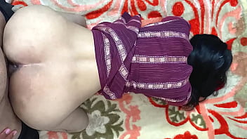 Menggoda Bhabhi Sampai Merintih, Kubantai Memeknya Dan Kurekam Rahasia Saat Dia Meraung-raung