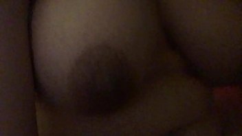 Istri Desi Yang Menggoda