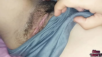 Adik Tiriku Yang Sempit Dan Basah Bermain Dengan Kontolku