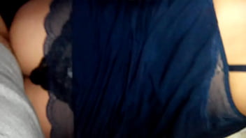 Gadis Asia Yang Menggoda