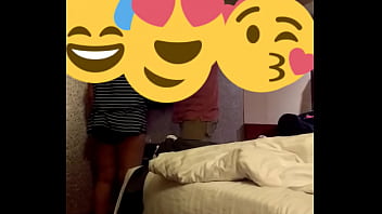 Istri Desi Menggoda Tukang Kabel Dengan Tubuhnya Yang Seksi Bagian 2