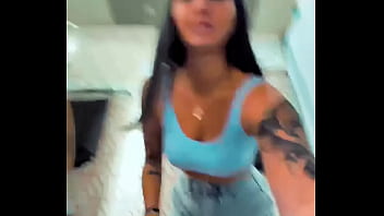 Orang Rusia Berpesta Poran