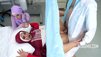 Istri Arab Biarkan Dokter Hamili Dia | Hijabma