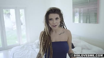 Dihisap Ganja Lalu Ditusuk Ganas Oleh Kakak Tiriku Di Dalam Mobil